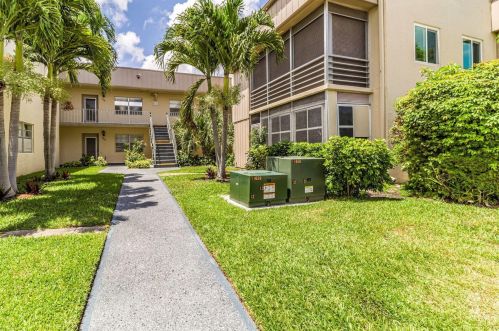 510 Flanders K, Delray Beach, FL 33484-5318