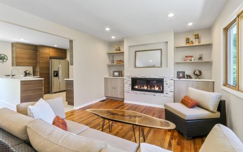 222 Elmwood Ave, Lake Geneva, WI 53147-1734
