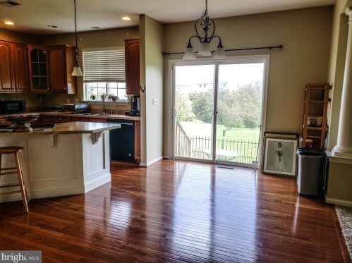 3810 Rolling Hills Dr, Upton PA  17225-8392 exterior