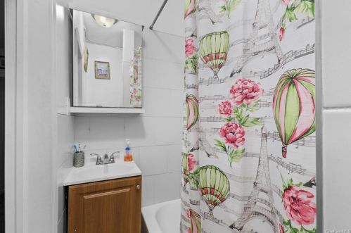 1030 Ogden Ave, Bronx NY  10452-4347 exterior