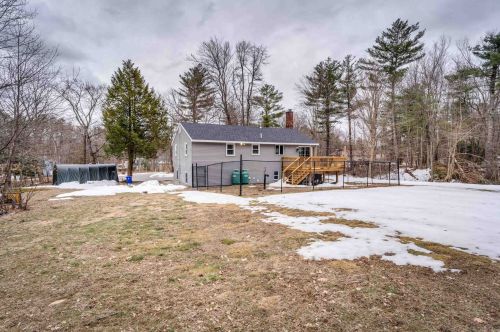 15 Westwood Dr, Hampstead, NH 03841-2059