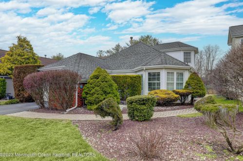 59 Hazel Dr, East Freehold, NJ 07728-4051