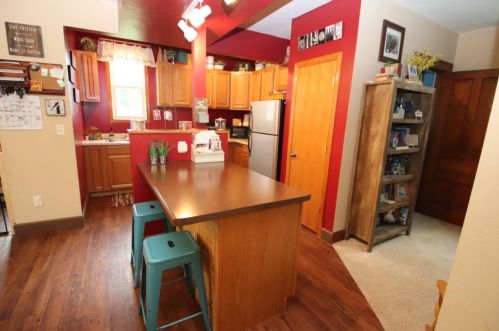 1904 Wisconsin Ave, New Holstein, WI 53061-1315