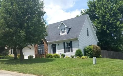 8305 Winter Hill Ct, Louisville, KY 40299-1381