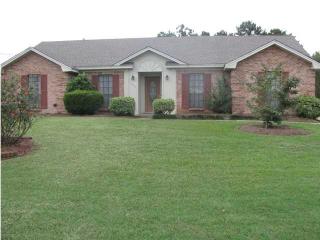 4037 Beardsley Dr, Montgomery AL  36109-1619 exterior