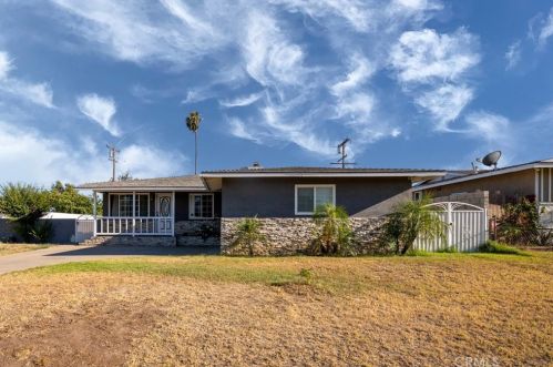 173 Grv St, Rialto CA  92376-4908 exterior