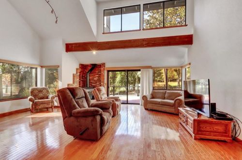 16998 Alioto Dr, Grass Valley, CA 95949-7141