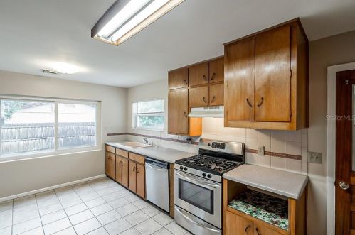 700 Carpenter Ave, Orange City FL  32763-4818 exterior