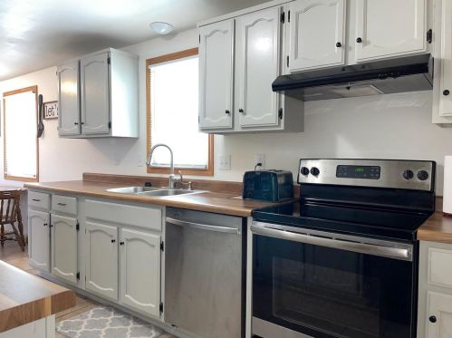3124 Humboldt Rd, Green Bay, WI 54311-5751