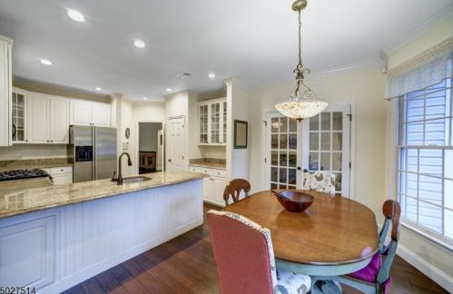 27 Twombly Ct, Morristown NJ  07960-5503 exterior