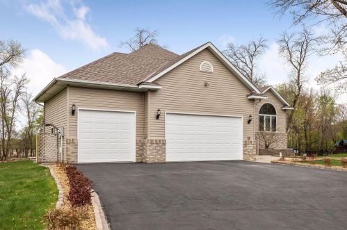 10971 Flanders Ct, Minneapolis, MN 55449-5925