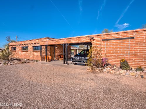 4511 San Carlos Pl, Tucson, AZ 85712-1944