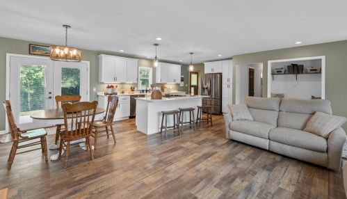 1443 Mount Ct, Hubertus WI  53033-9626 exterior