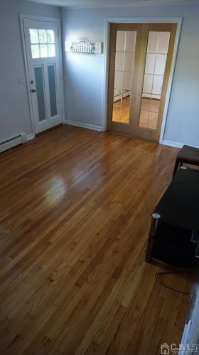 377 William St, Piscataway NJ 08854-6057 exterior