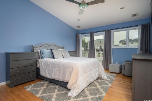 2500 Ocean Ave, North Bellmore NY  11710-3825 exterior