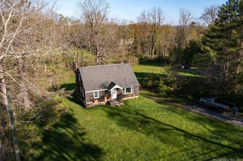 103 Main St, West Woods, CT 06069-2019
