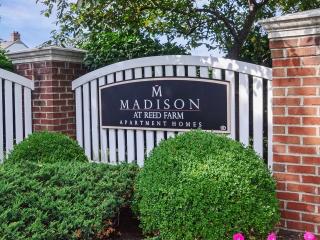 200 Elmer Cir, Reading PA  19605-9101 exterior