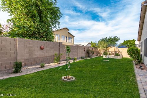 16290 Tasha Dr, Sun City AZ 85388-1313 exterior