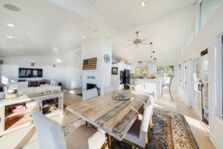 46 Dewey Pl, Hither Plains NY  11954-5056 exterior