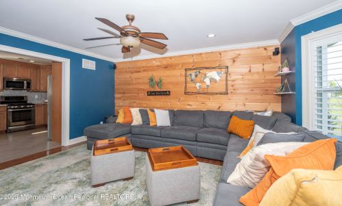 9 Maxim Ct, Jackson Twp NJ 08527-3893 exterior