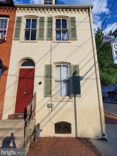 153 Howard Ave, Lancaster, PA 17602-3605