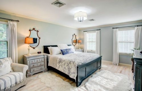 426 Buckhorn Dr, Belvidere NJ  07823-2707 exterior