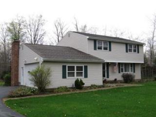 14684 Westwood Dr, Russell Township, OH 44072