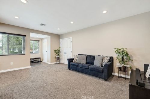15523 Sandel Ave, Gardena, CA 90248-2336