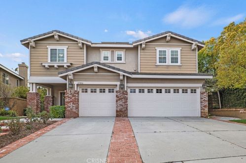 27836 Mariposa Ln, Santa Clarita CA  91384-4114 exterior