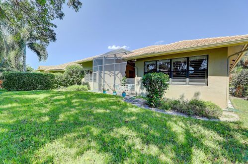 7831 Via Grande, Boynton Beach FL  33437-7518 exterior