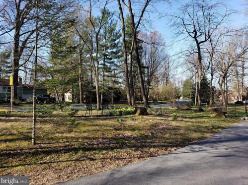 19 Lexington Ct, Charles Town WV  25414-5038 exterior