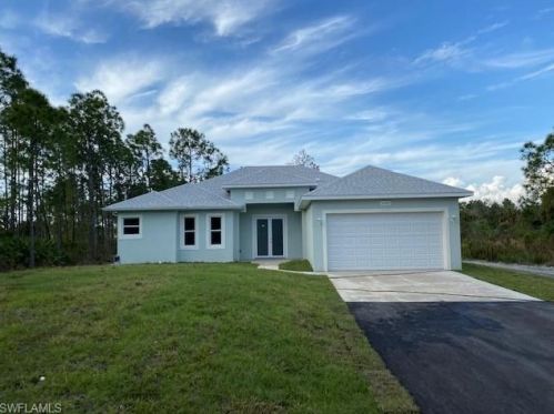 2770 28th Ave, Naples, FL 34117-8815