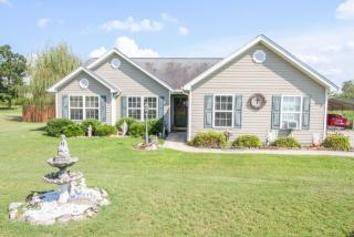 109 Chicoma Dr, Townville, SC 29689-4450