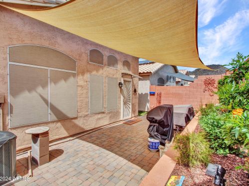 19809 49 Ave, Glendale AZ  85304-4311 exterior