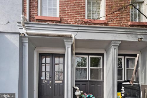 335 Front St, Philadelphia PA  19106-1410 exterior