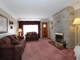 5795 Sprucewood Dr, Cincinnati, OH 45239-7154