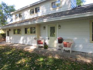 1368 Brooks Ln, Oshkosh, WI 54904-7702