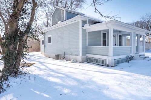 203 Oak St, London, OH 43140-1516