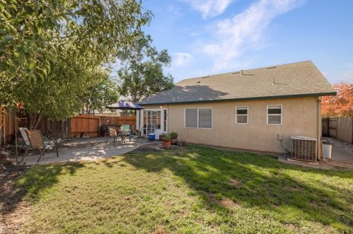 12 Wysong Ct, Chico CA  95928-7647 exterior