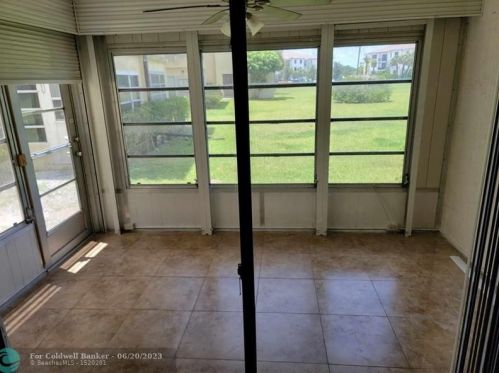 9355 8th St, Boca Raton, FL 33428-6800