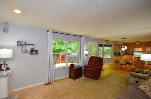 1275 Mcguffey Ln, Stonelick OH  45103-1148 exterior