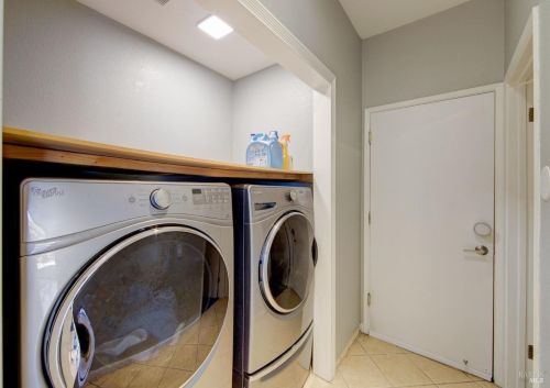 3881 Louis Krohn Dr, Santa Rosa CA  95407-2529 exterior