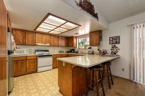 16609 Patricia Way, Grass Valley CA  95949-7304 exterior