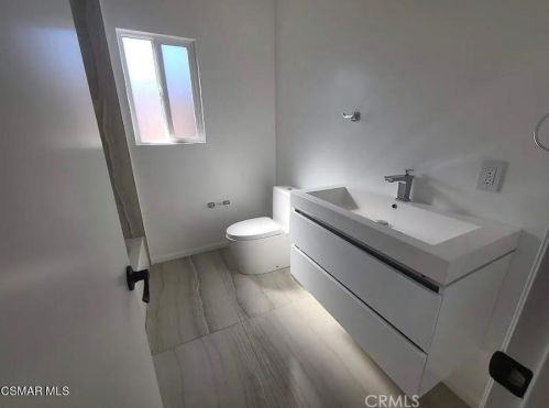 6827 Radford Ave, North Hollywood CA  91607-1323 exterior