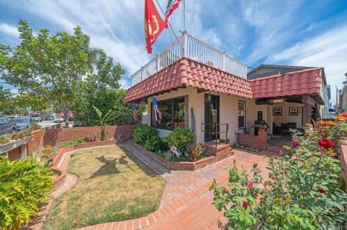 215 Bay Ave, Newport Beach, CA 92662-1316