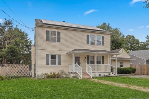 417 Evers St, Bridgeport, CT 06610-1304