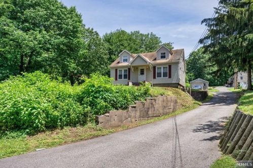 577 Ewing Ave, Franklin Lakes, NJ 07417-2302