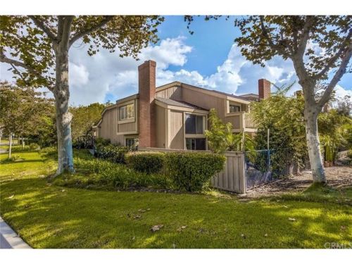 500 Westchester Pl, Fullerton, CA 92835-2707