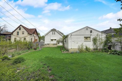 239 60, Milwaukee WI 53219-2131 exterior