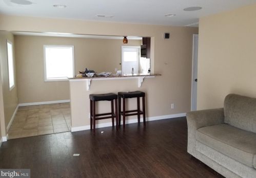 301 Martin Dr, New Castle, DE 19720-2757